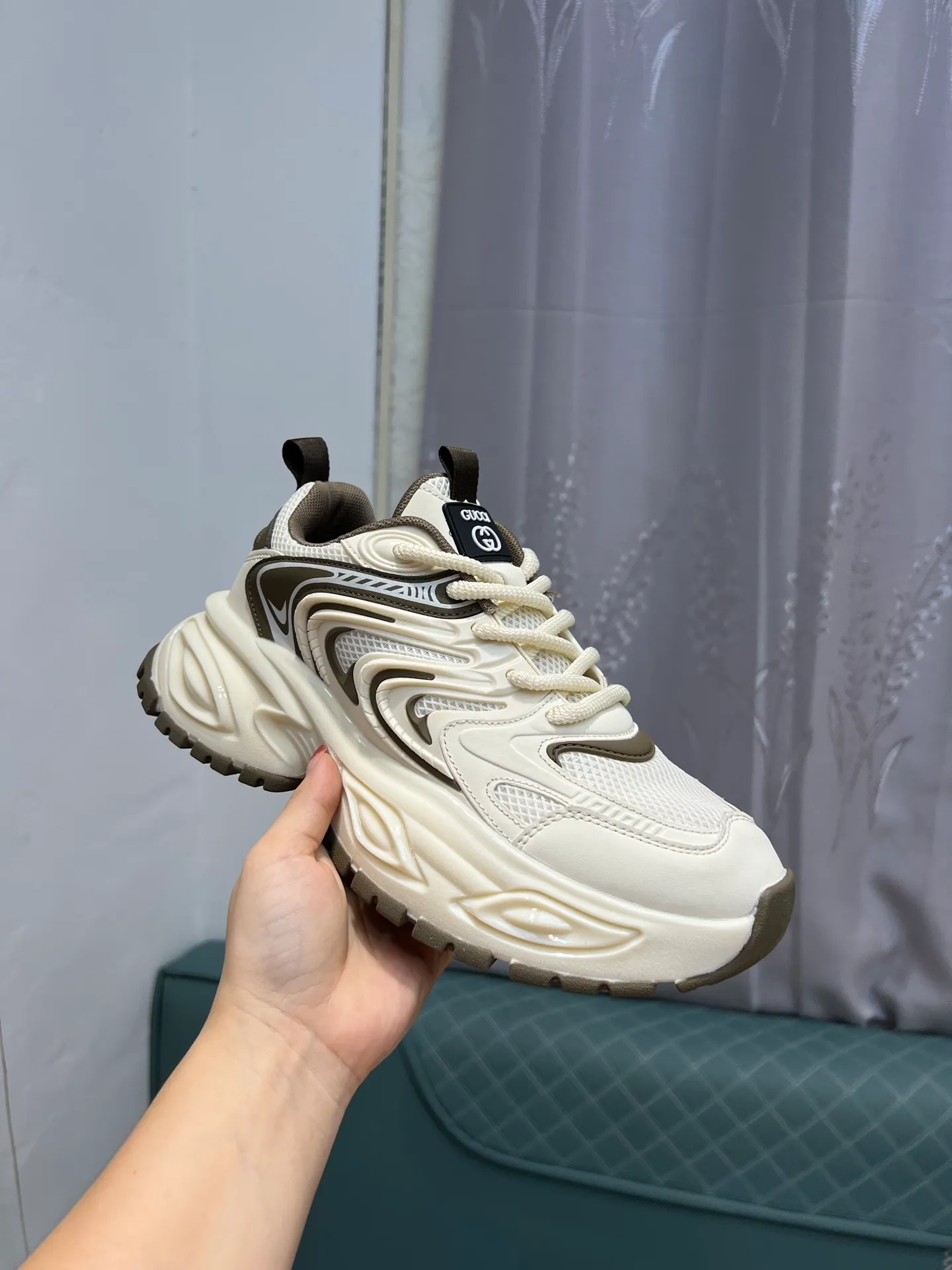 💰¥460 Brand: GUCCI Standard code: 38-44, Material: original material splicing, comfortable and breathable lining, lightweight and wear-resistant sports outsole Style category: men's fashionable casual shoes, running, sports shoes, distinguished luxury brand elements, top luxury